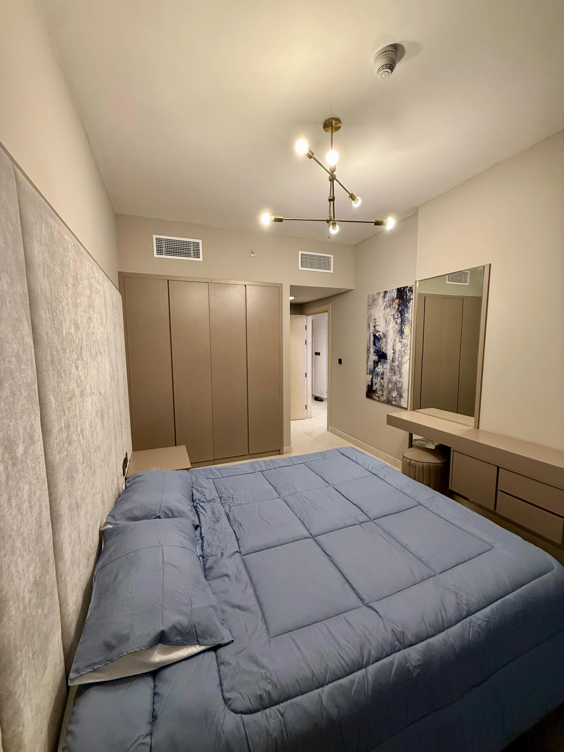 Vacant Now | Upgraded | Fully Furnished | JVC — photo 4