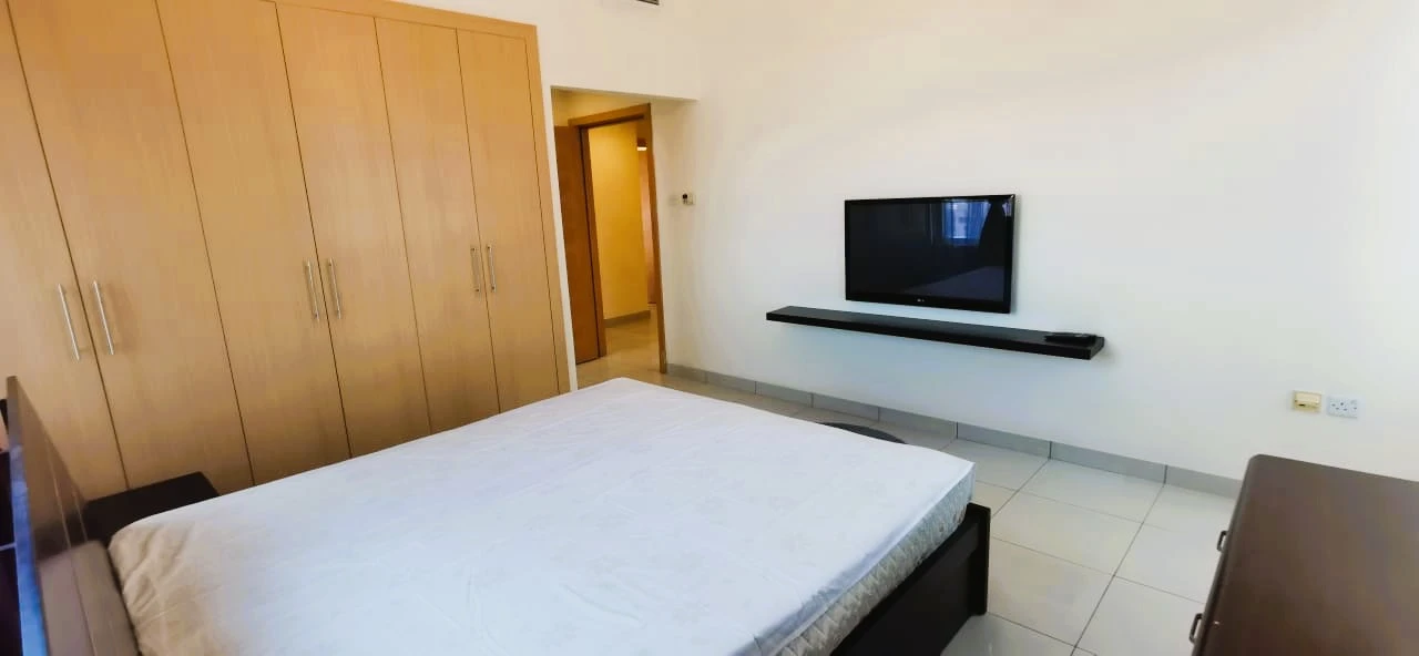 MODERN 2BR CONVERTED 3BR | FULLY FURNISHED | METRO ACCESS — photo 3